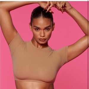 SKIMS XS Fits Everybody cropped top